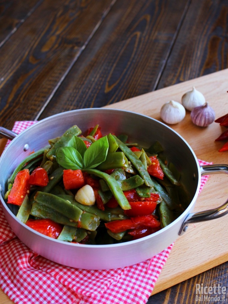 Ricetta Taccole al pomodoro fresco