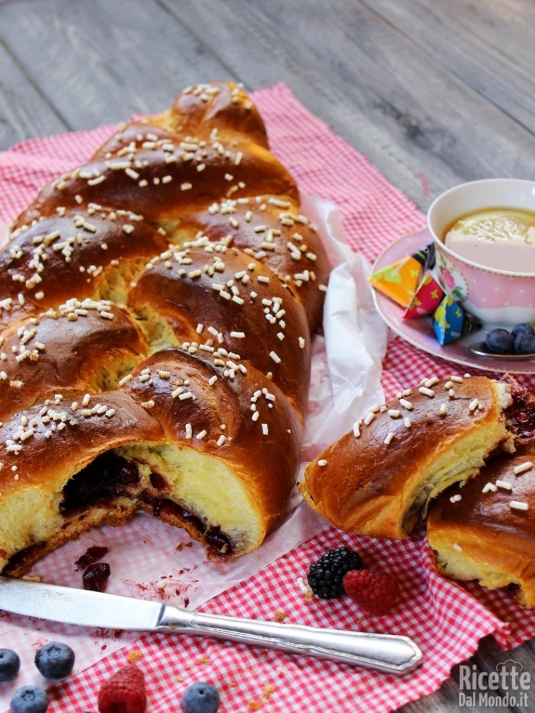 Come fare la Treccia ai frutti di bosco