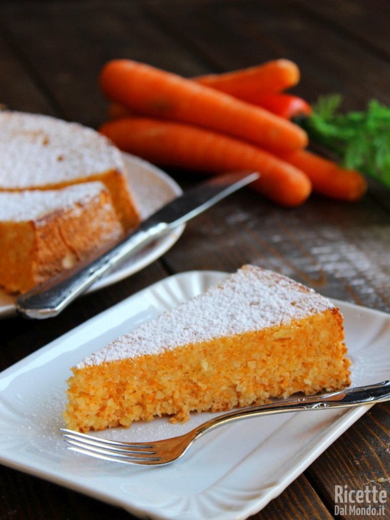 Torta di carote con soli albumi e mandorle