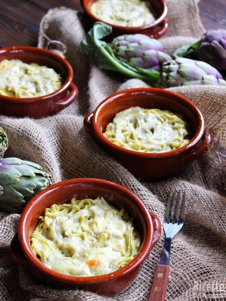tegamini di tagliolini con crema di carciofi di Pasqua