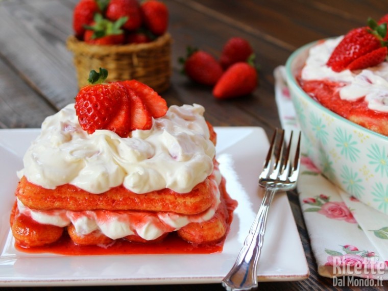 tiramisù alle fragole senza uova
