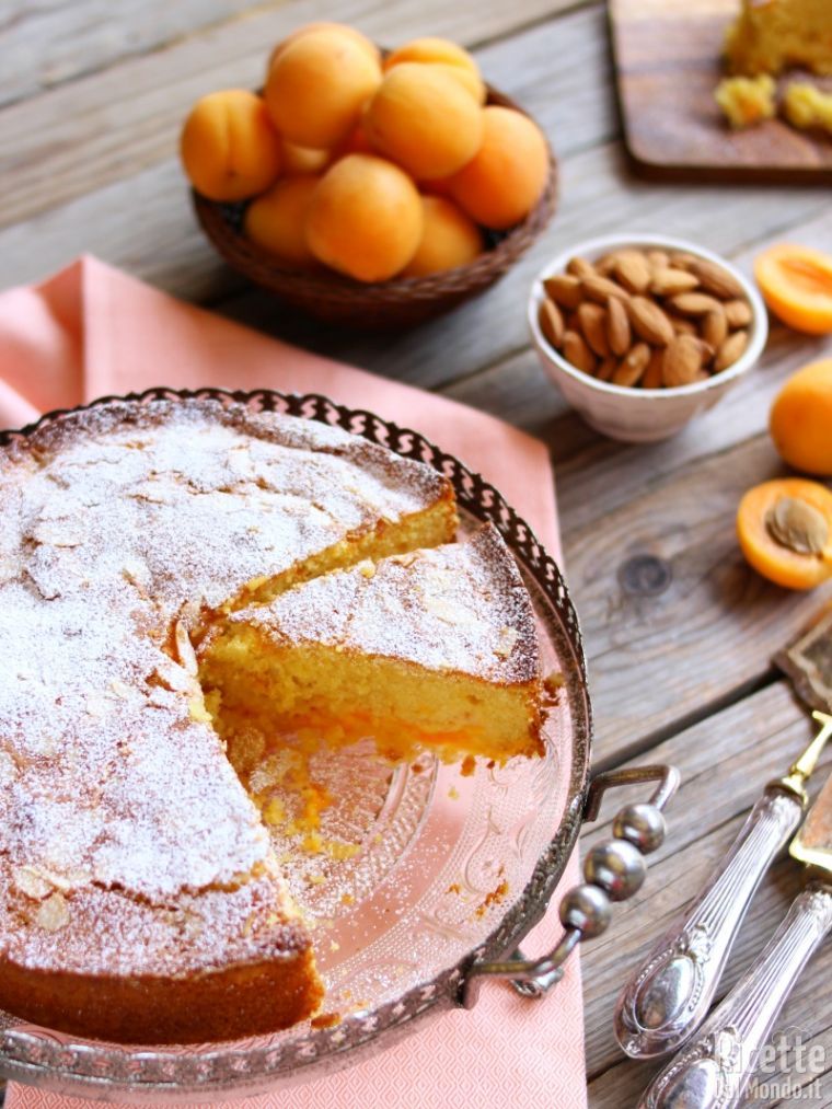 Torta Di Albicocche Fresche Soffice Ricettedalmondo It