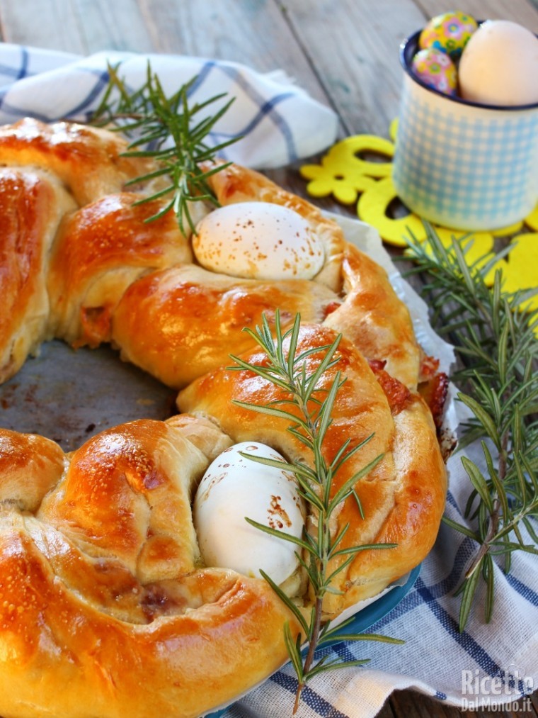 Come fare la treccia farcita di Pasqua
