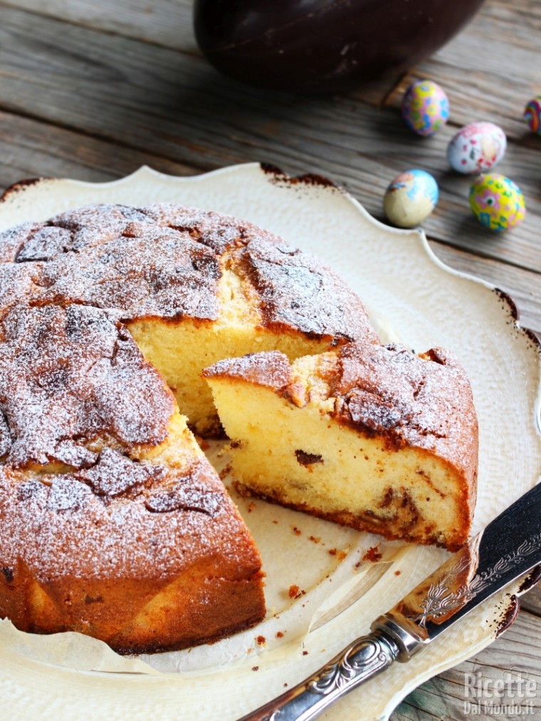 Torta con le uova di cioccolato