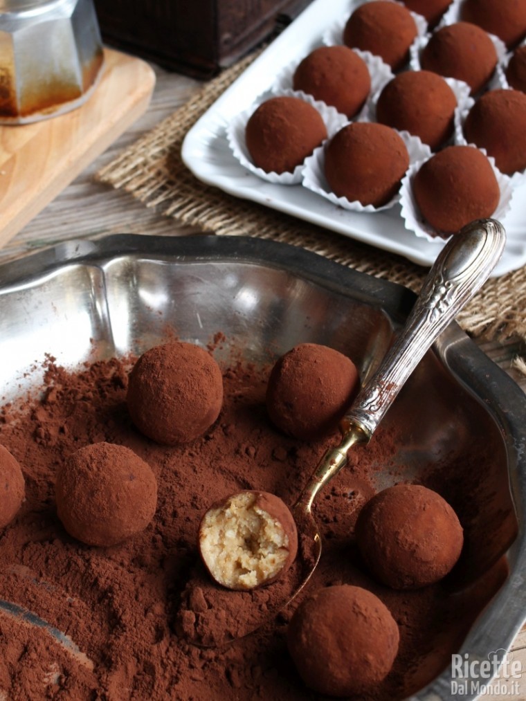 Come fare i tartufini al tiramisù