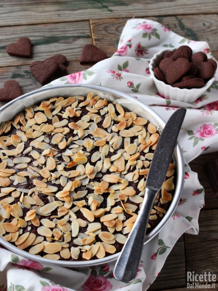 Far raffreddare completamente la torta