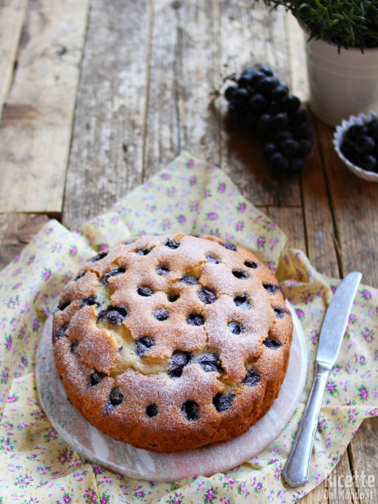Ricetta torta di uva fragola