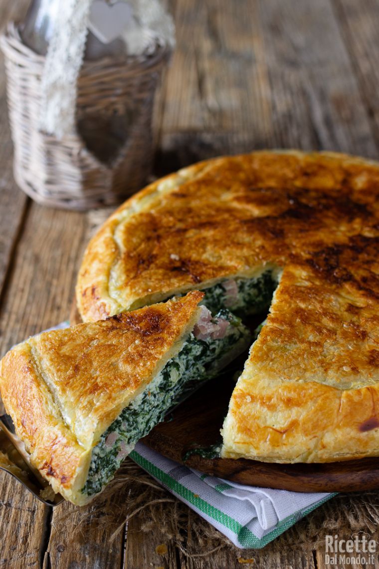 Come fare la torta salata di sfoglia in padella