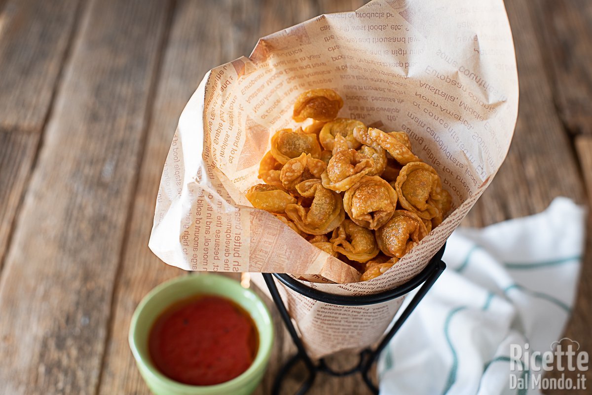 Tortellini fritti. La ricetta della tradizione bolognese!
