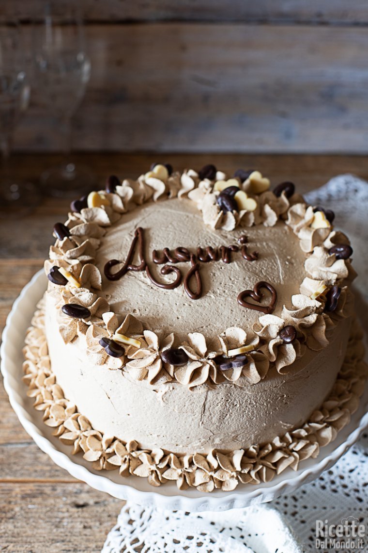 Ricetta torta di compleanno al caffè