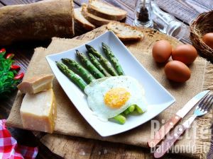 Ricetta Asparagi alla Bismarck