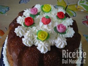 Ricetta Babà allo Strega con panna montata