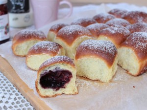 Ricetta Buchteln ai Frutti di Bosco