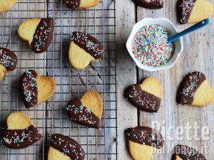 Ricetta Biscotti di frolla di Carnevale