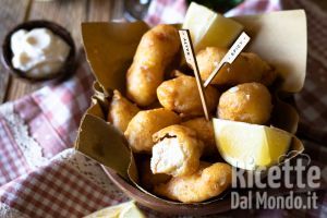 Ricetta Bocconcini di pollo in pastella al limone (Ricetta per pollo fritto!)
