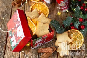 Ricetta Biscotti arancia e cannella con pasta frolla all'olio. La ricetta dei biscotti di Natale!