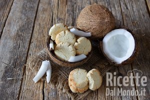 Ricetta Biscotti al cocco senza zucchero e senza lattosio. Ricetta light!