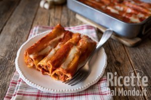 Ricetta Cannelloni di carne al forno ripieni: la ricetta con la besciamella!
