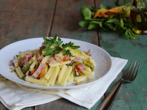 Ricetta Caserecce ai fiori di zucca e prosciutto cotto