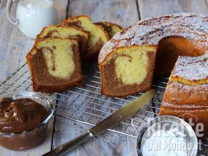 Ciambella bicolore alla Nutella