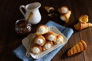 Ricetta Cannoncini ripieni di nutella e panna