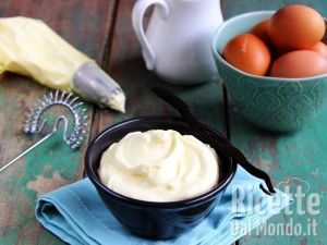 Crema diplomatica, soffice e cremosa, da fare a casa!