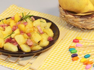 Ricetta Cubetti di patate e pancetta al forno