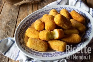 Ricetta Crocchette di patate, con cuore filante! Ricetta e consigli per farle perfette!