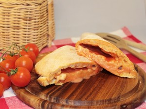 Ricetta Calzoni al forno al Pomodoro