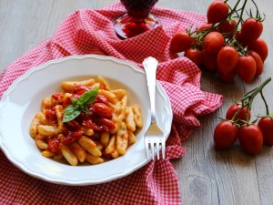 Cavatelli al sugo di pomodorini datterini