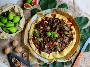 Ricetta Crostata salata di fichi, crudo e gorgonzola