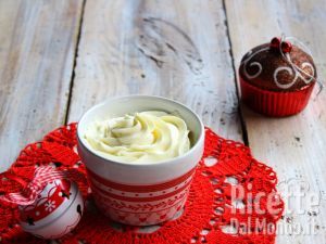 Ricetta Crema al mascarpone con uova pastorizzate (La ricetta semplice e perfetta!)