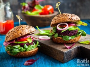 Come fare gli hamburger vegetariani (veggie burger)