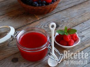 Ricetta Coulis di lamponi. La ricetta semplice per la salsa alla frutta per cheesecake!
