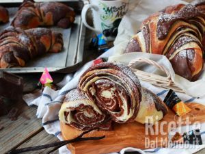 Cornetti bicolore al cioccolato, con doppia sfogliatura 🥐