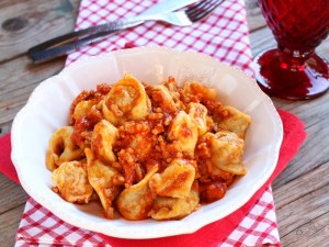 Ricetta Cappelletti al ragù