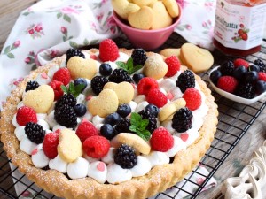 Ricetta Crostata morbida con confettura e crema al mascarpone