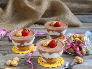 Ricetta Coppe di cioccolato, mascarpone e amaretti