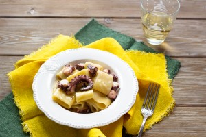 Ricetta Calamarata con polpo e crema di patate