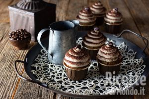 Ricetta Cupcakes al tiramisù, il piccolo dolce al caffè super goloso!