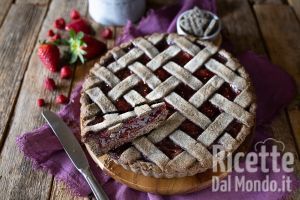 Ricetta Crostata di grano saraceno (senza glutine!) con marmellata ai frutti rossi