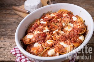 Ricetta Conchiglioni ripieni di carne al forno. Ricetta tradizionale campana!