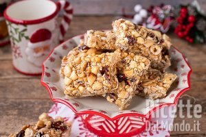 Ricetta Croccante di mandole e frutta secca. La ricetta originale del dolce di Natale!