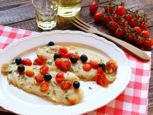 Filetti di persico con pomodorini al vino bianco