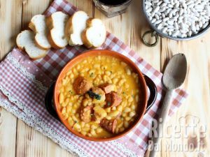 Ricetta Fabada asturiana, la zuppa di fagioli con chorizo e lardo