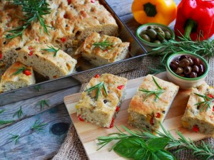 Ricetta Focaccia ai peperoni