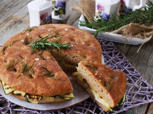 Ricetta Focaccia integrale farcita