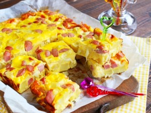 Ricetta Frittata di patate, wurstel e mozzarella