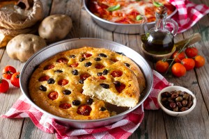 Ricetta Focaccia di Nino con patata cruda
