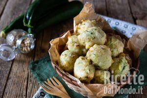 Ricetta Frittelle di zucchine lievitate